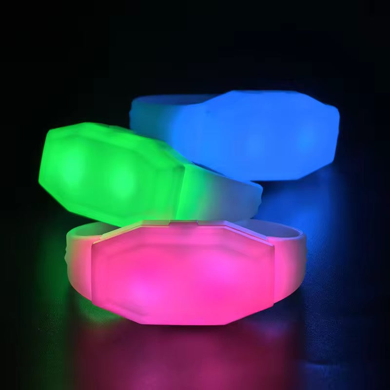 Pack of 100 Coldplay inspired LED Wristbands with Controller – Multi-Color Effects for Events & Concerts
